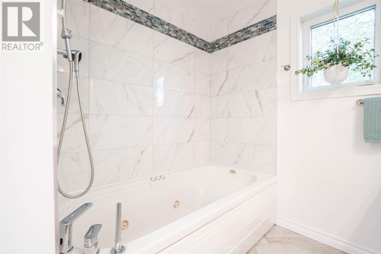 536 Morrison Ave, Sault Ste. Marie, Ontario  P6B 6L4 - Photo 27 - SM253116