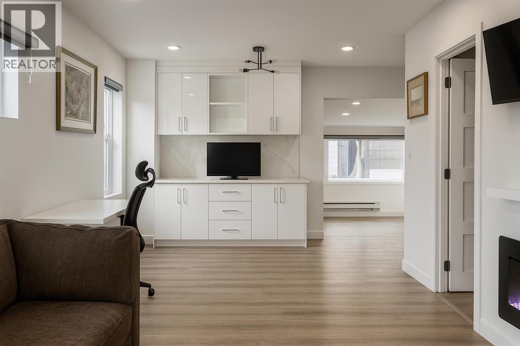 111 25 Avenue Nw, Calgary, Alberta  T2M 2A4 - Photo 7 - A2261888