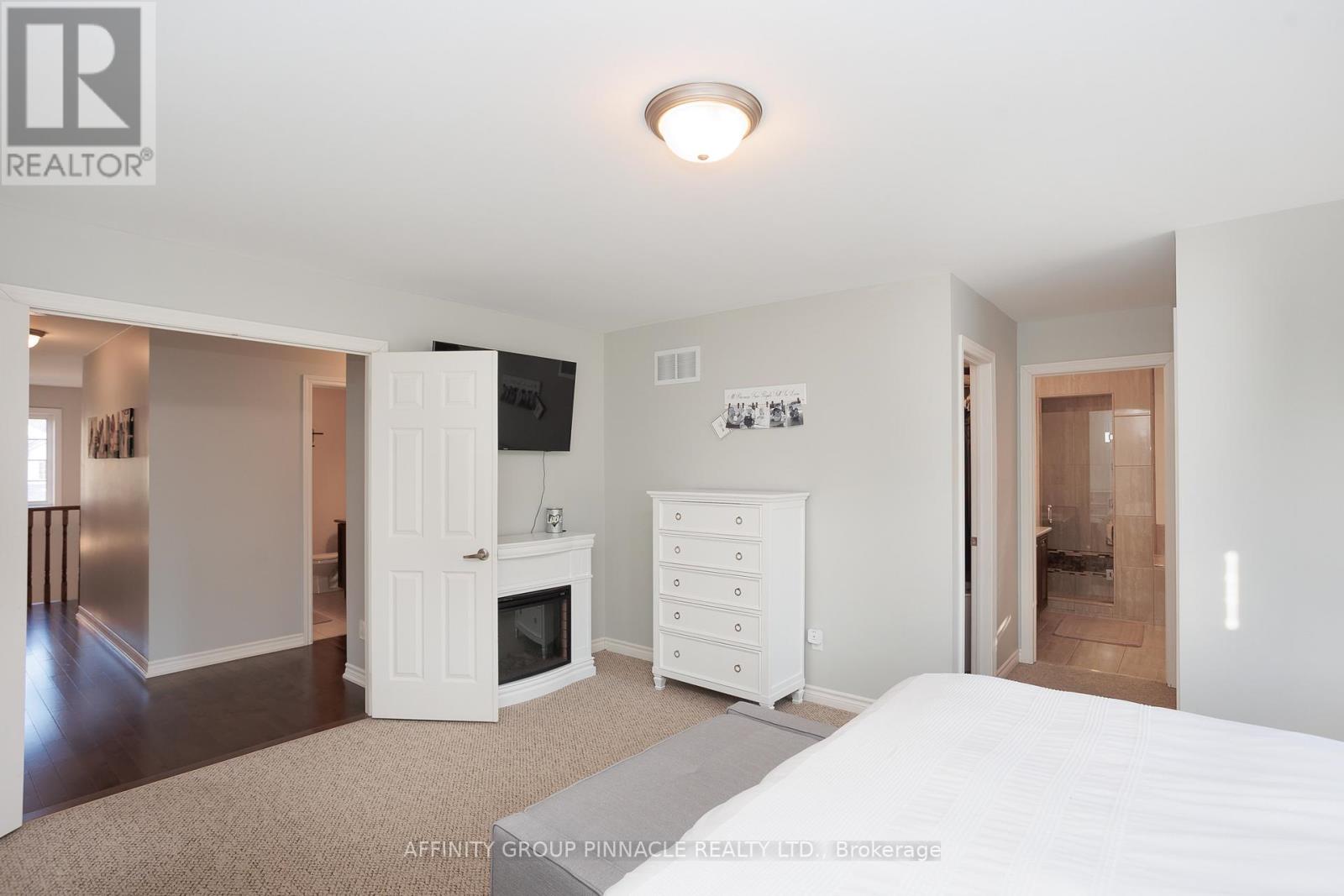 31 Ellis Crescent, Kawartha Lakes, Ontario  K9V 0A5 - Photo 27 - X12568208