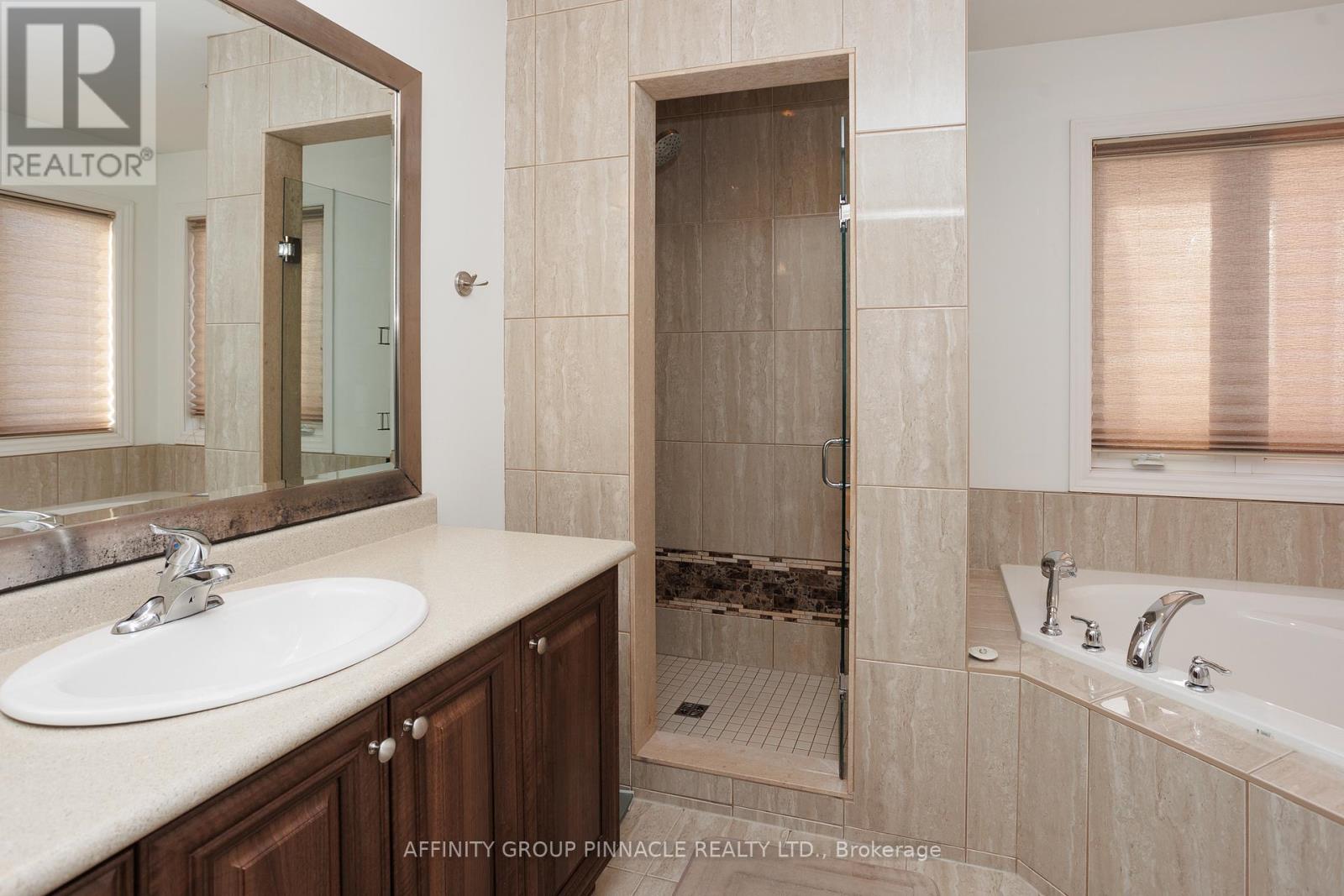 31 Ellis Crescent, Kawartha Lakes, Ontario  K9V 0A5 - Photo 30 - X12568208