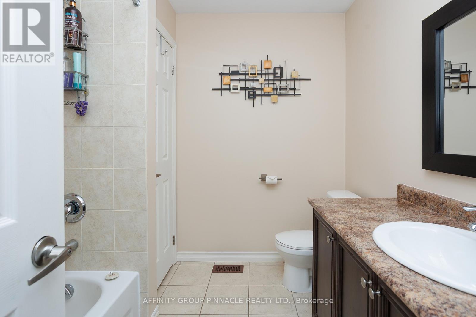 31 Ellis Crescent, Kawartha Lakes, Ontario  K9V 0A5 - Photo 35 - X12568208