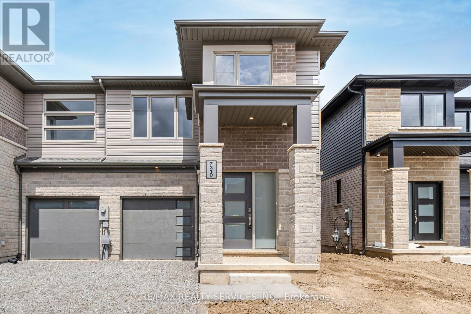 7310 Marvel Drive, Niagara Falls, Ontario  L2H 3V5 - Photo 2 - X12567980