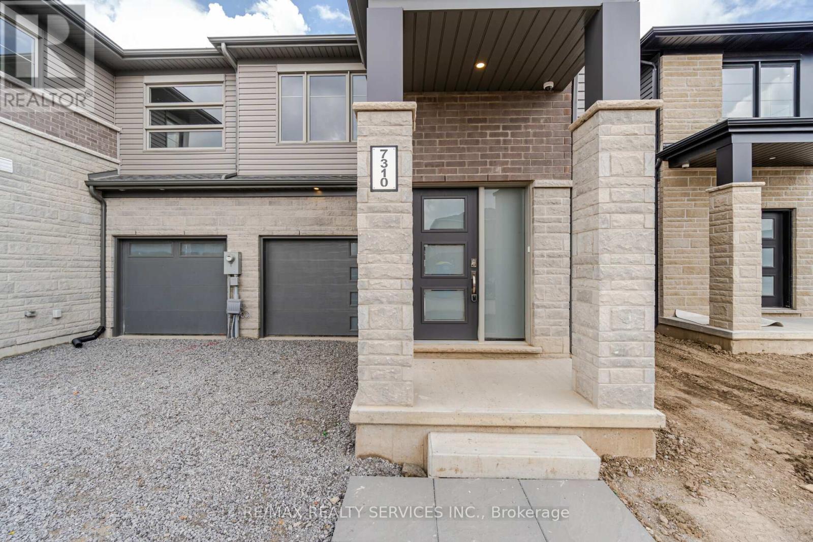 7310 Marvel Drive, Niagara Falls, Ontario  L2H 3V5 - Photo 3 - X12567980