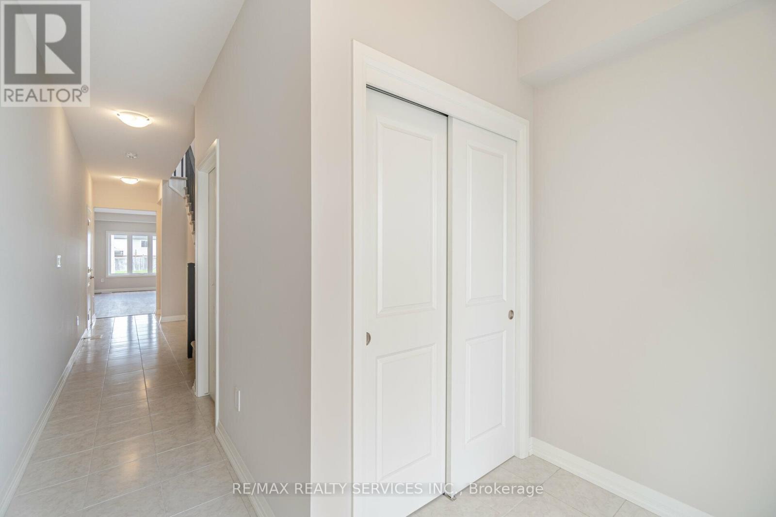 7310 Marvel Drive, Niagara Falls, Ontario  L2H 3V5 - Photo 5 - X12567980