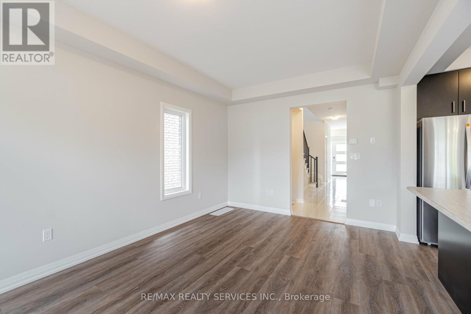 7310 Marvel Drive, Niagara Falls, Ontario  L2H 3V5 - Photo 6 - X12567980