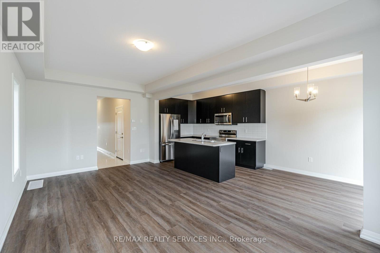 7310 Marvel Drive, Niagara Falls, Ontario  L2H 3V5 - Photo 9 - X12567980