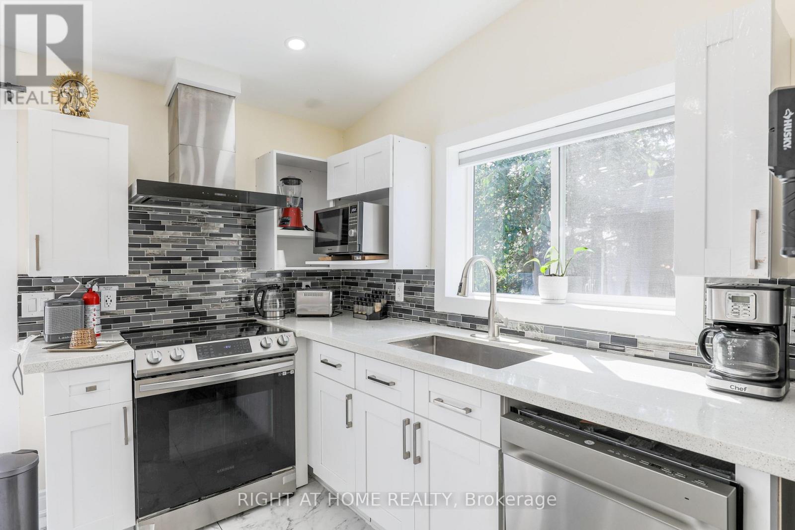 21 Shirley Anne Drive S, Kawartha Lakes, Ontario  K0M 2C0 - Photo 20 - X12568008