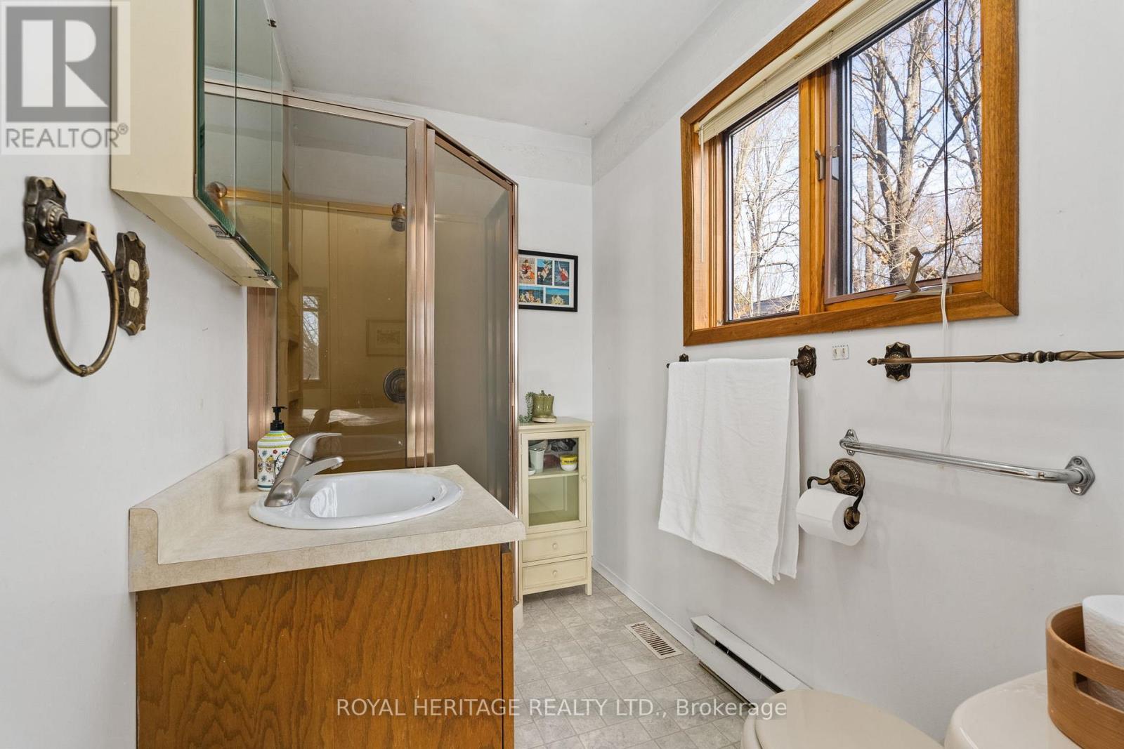 286 Holden Road, Magnetawan, Ontario  P0A 1C0 - Photo 22 - X12568052