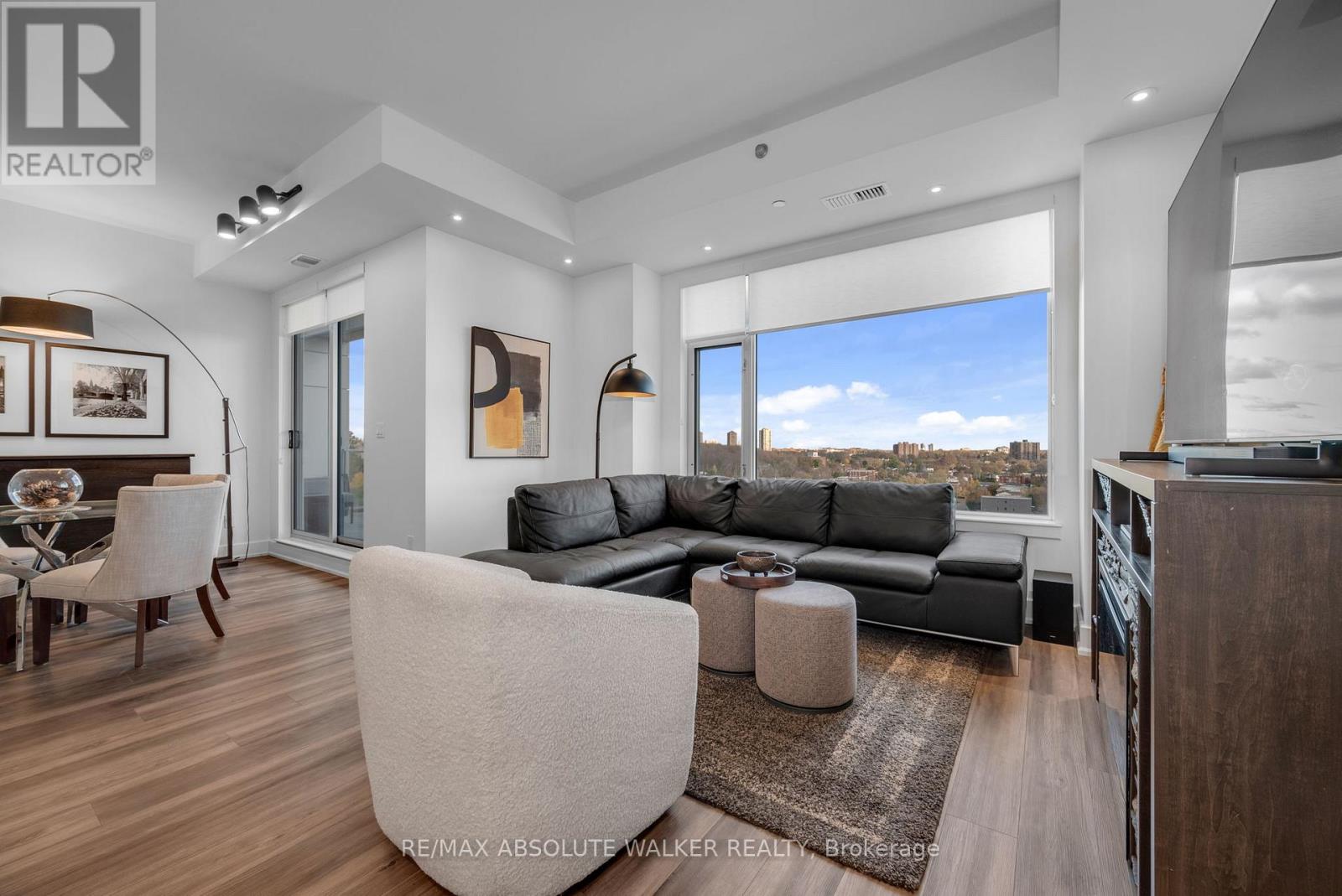 1006 - 7 Marquette Avenue, Ottawa, Ontario  K1L 8A7 - Photo 11 - X12568090