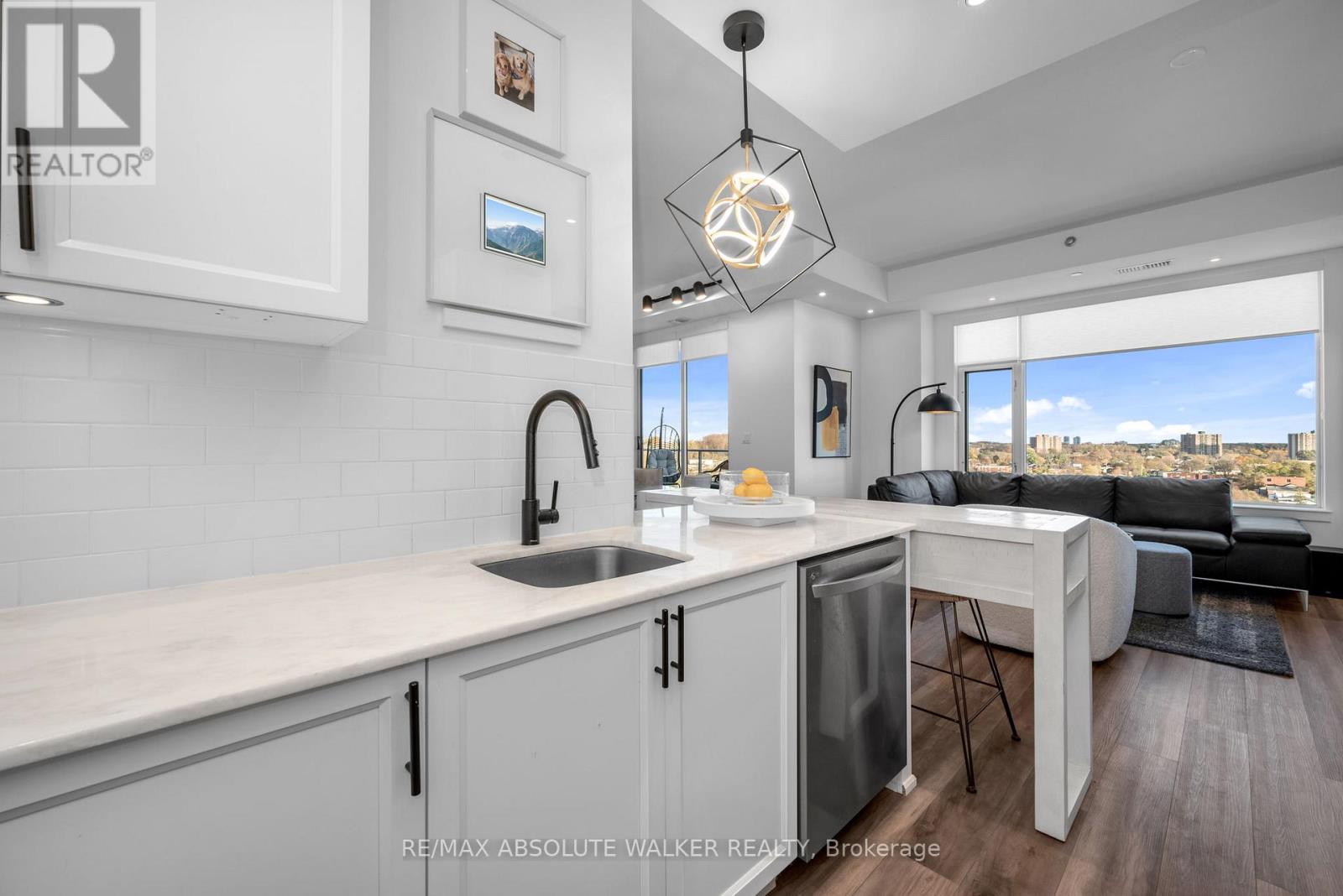 1006 - 7 Marquette Avenue, Ottawa, Ontario  K1L 8A7 - Photo 16 - X12568090