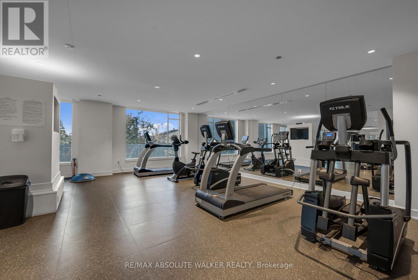 1006 - 7 Marquette Avenue, Ottawa, Ontario  K1L 8A7 - Photo 33 - X12568090