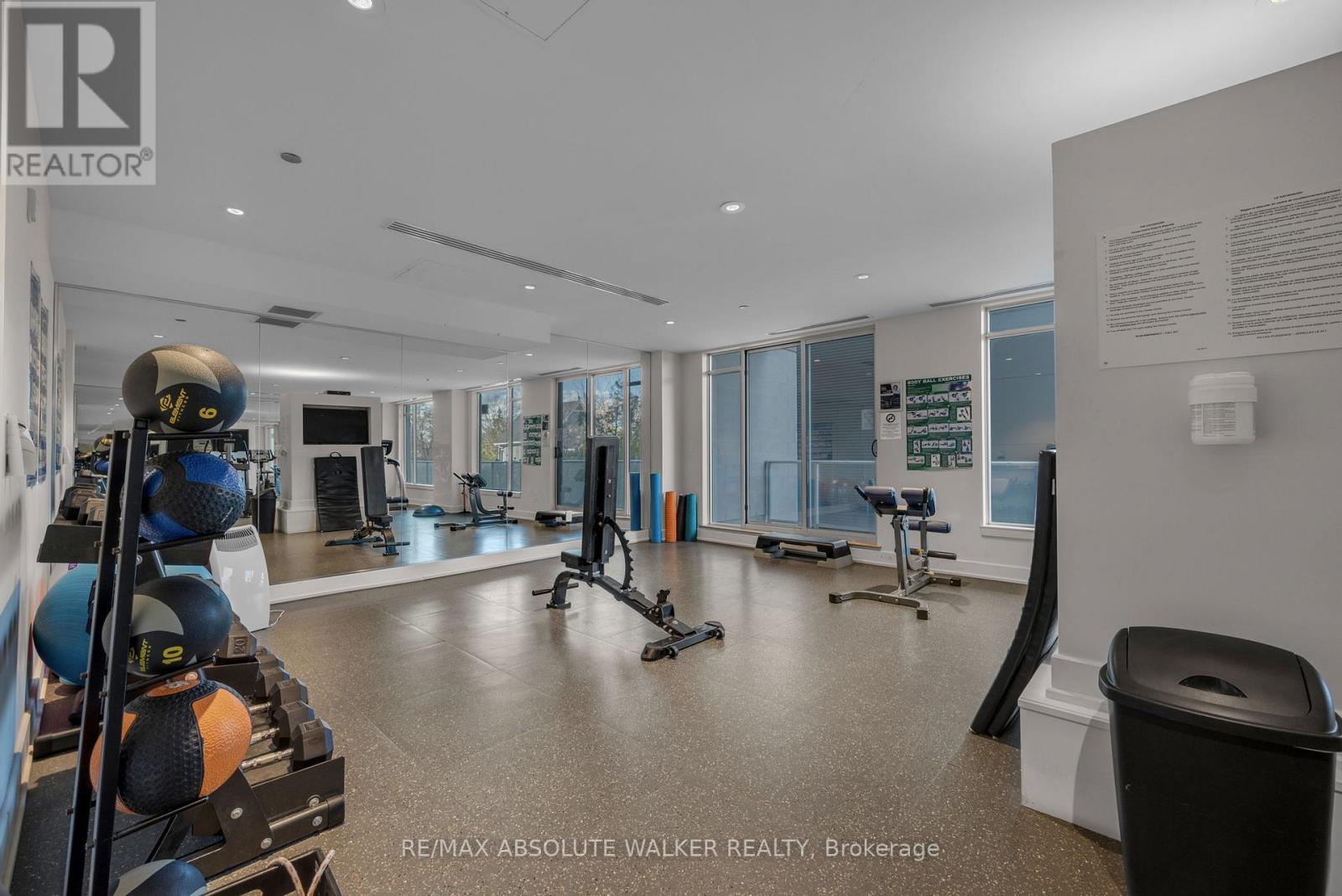 1006 - 7 Marquette Avenue, Ottawa, Ontario  K1L 8A7 - Photo 34 - X12568090