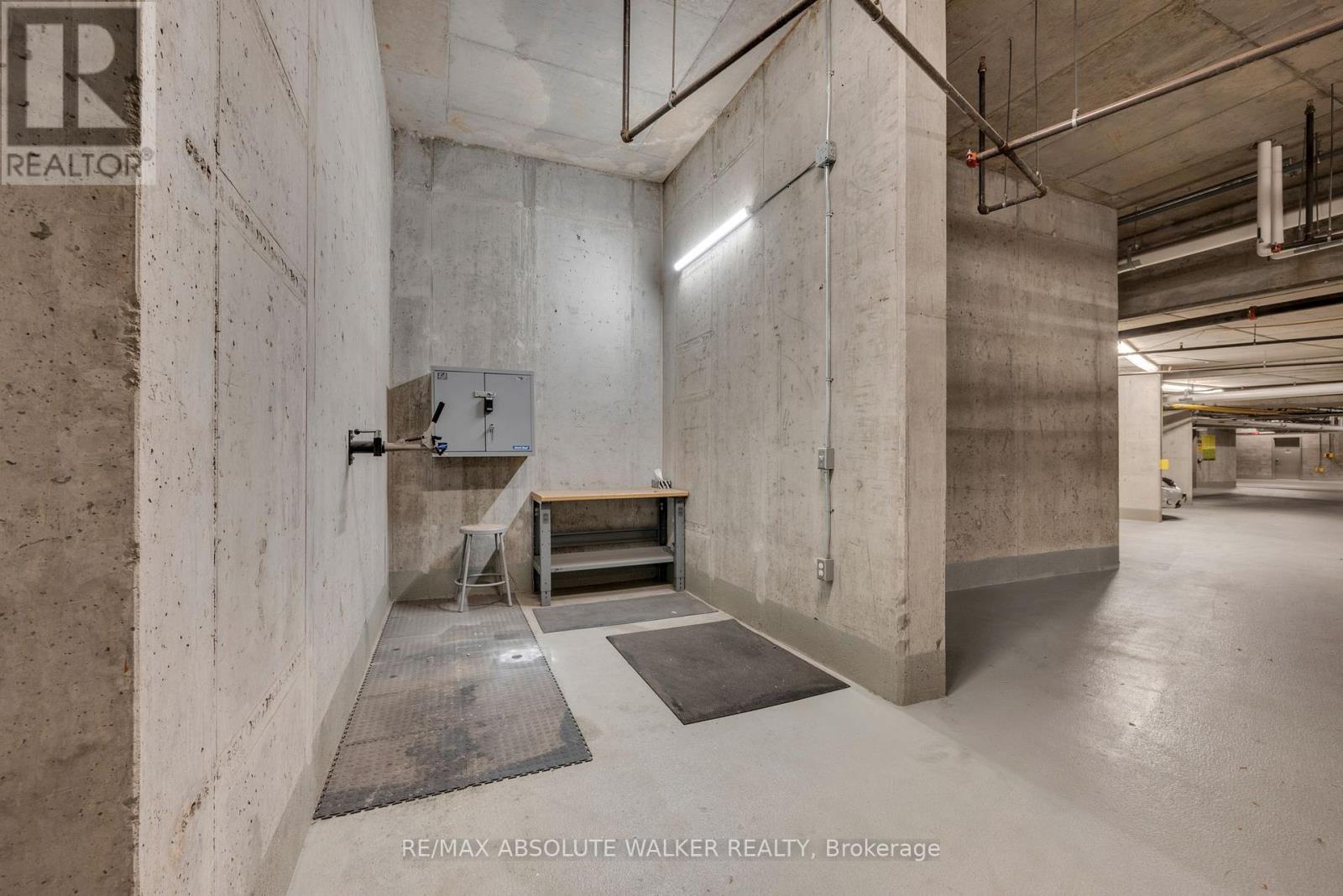 1006 - 7 Marquette Avenue, Ottawa, Ontario  K1L 8A7 - Photo 38 - X12568090