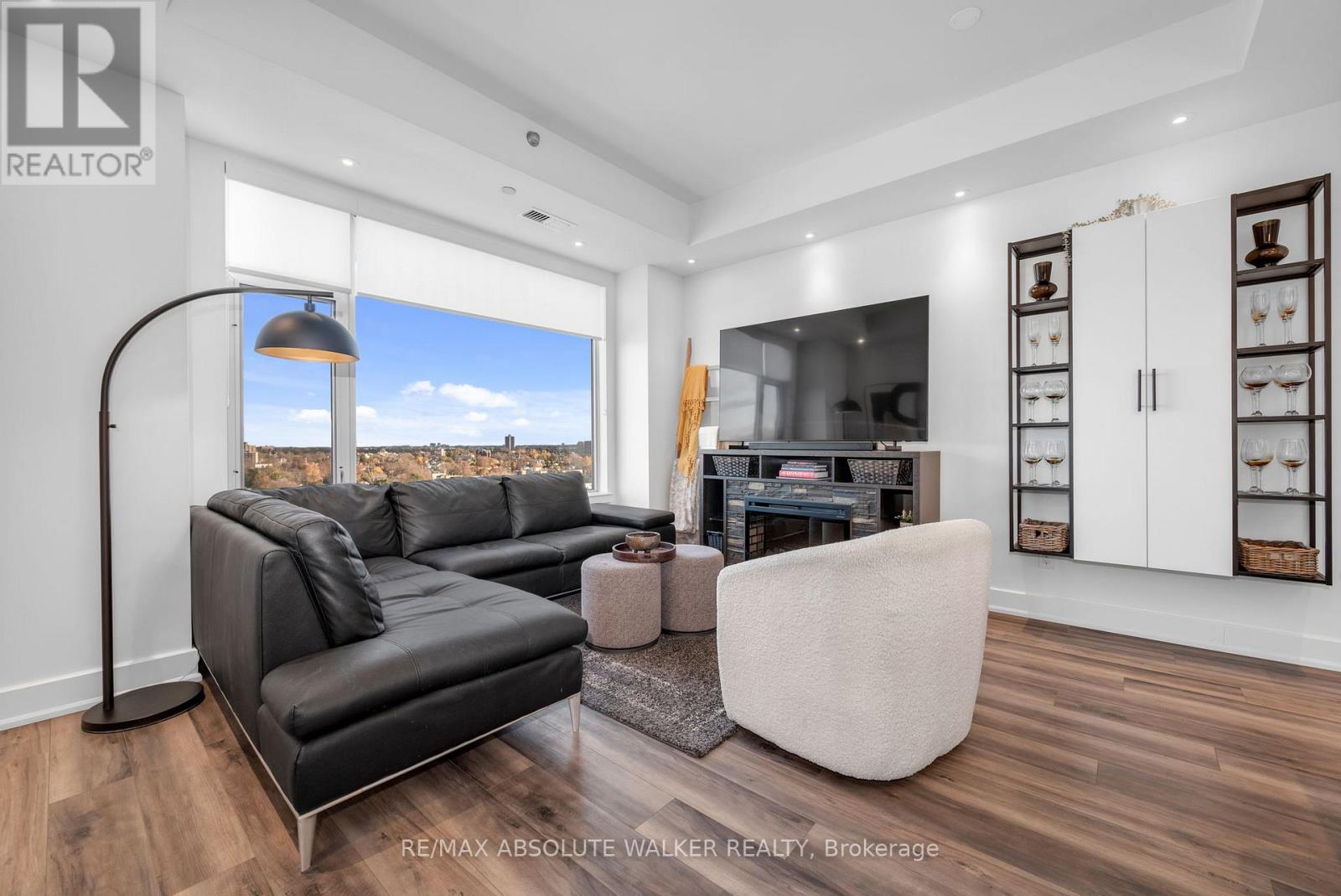 1006 - 7 Marquette Avenue, Ottawa, Ontario  K1L 8A7 - Photo 7 - X12568090