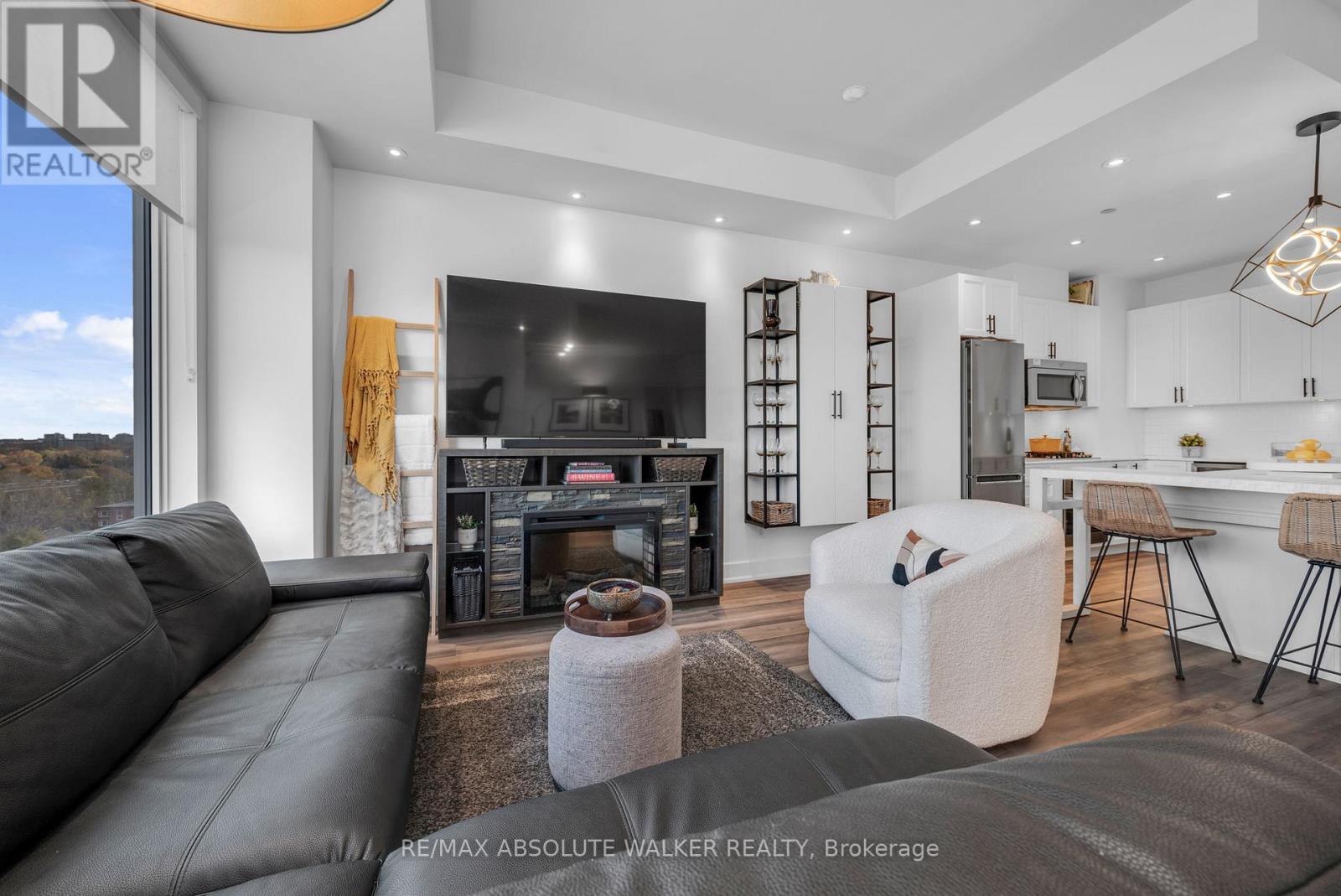 1006 - 7 Marquette Avenue, Ottawa, Ontario  K1L 8A7 - Photo 8 - X12568090