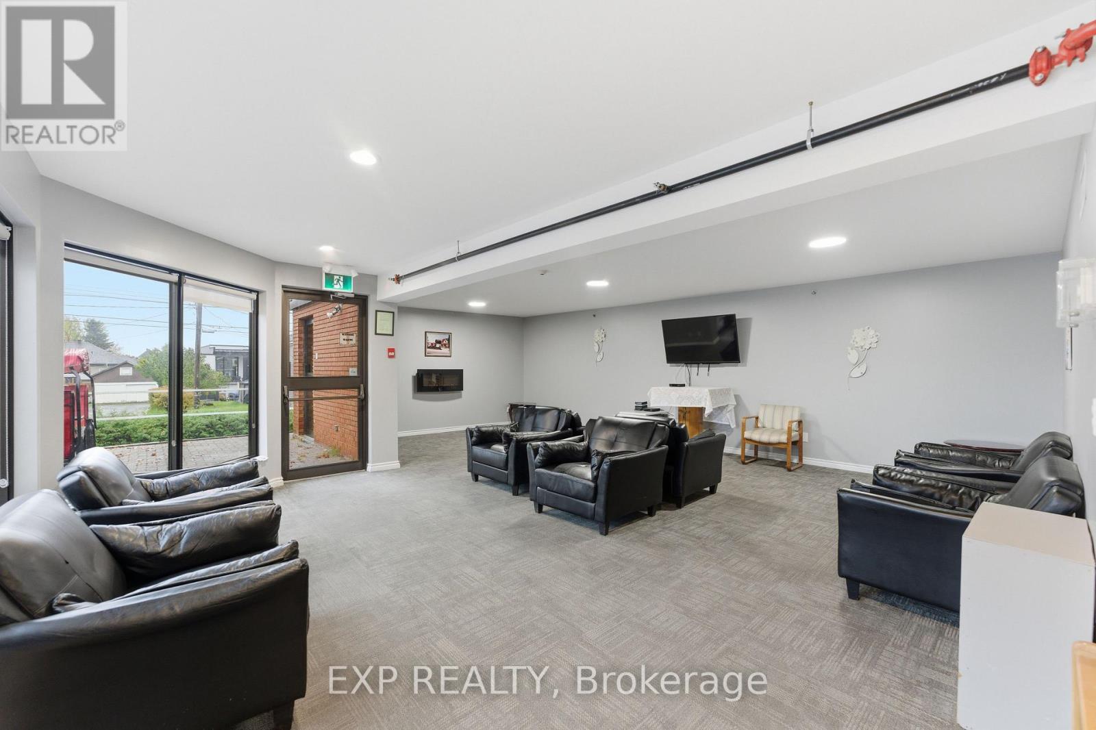 2526 Laurier Street, Clarence-Rockland, Ontario  K4K 1B1 - Photo 11 - X12568200