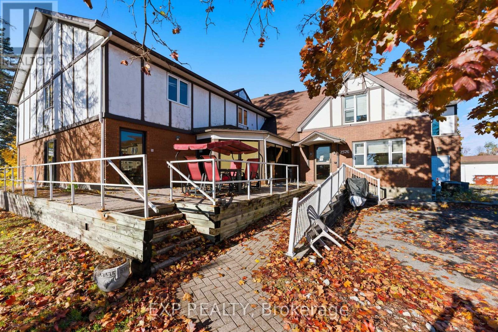 2526 Laurier Street, Clarence-Rockland, Ontario  K4K 1B1 - Photo 3 - X12568200