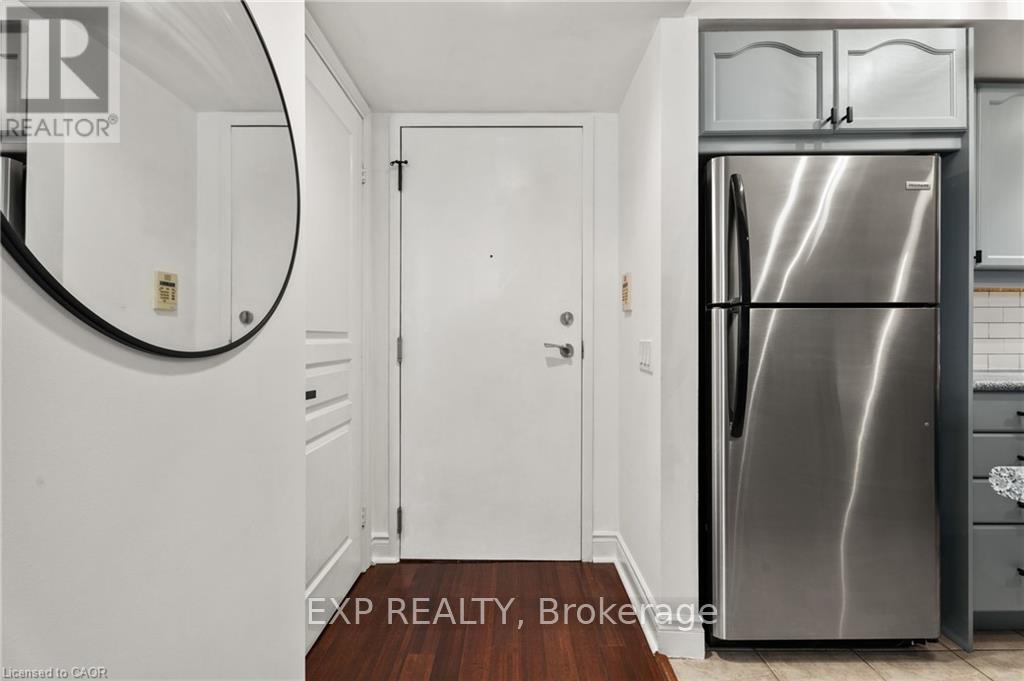 1222 - 15 Northtown Way, Toronto, Ontario  M2N 7A2 - Photo 2 - C12567956