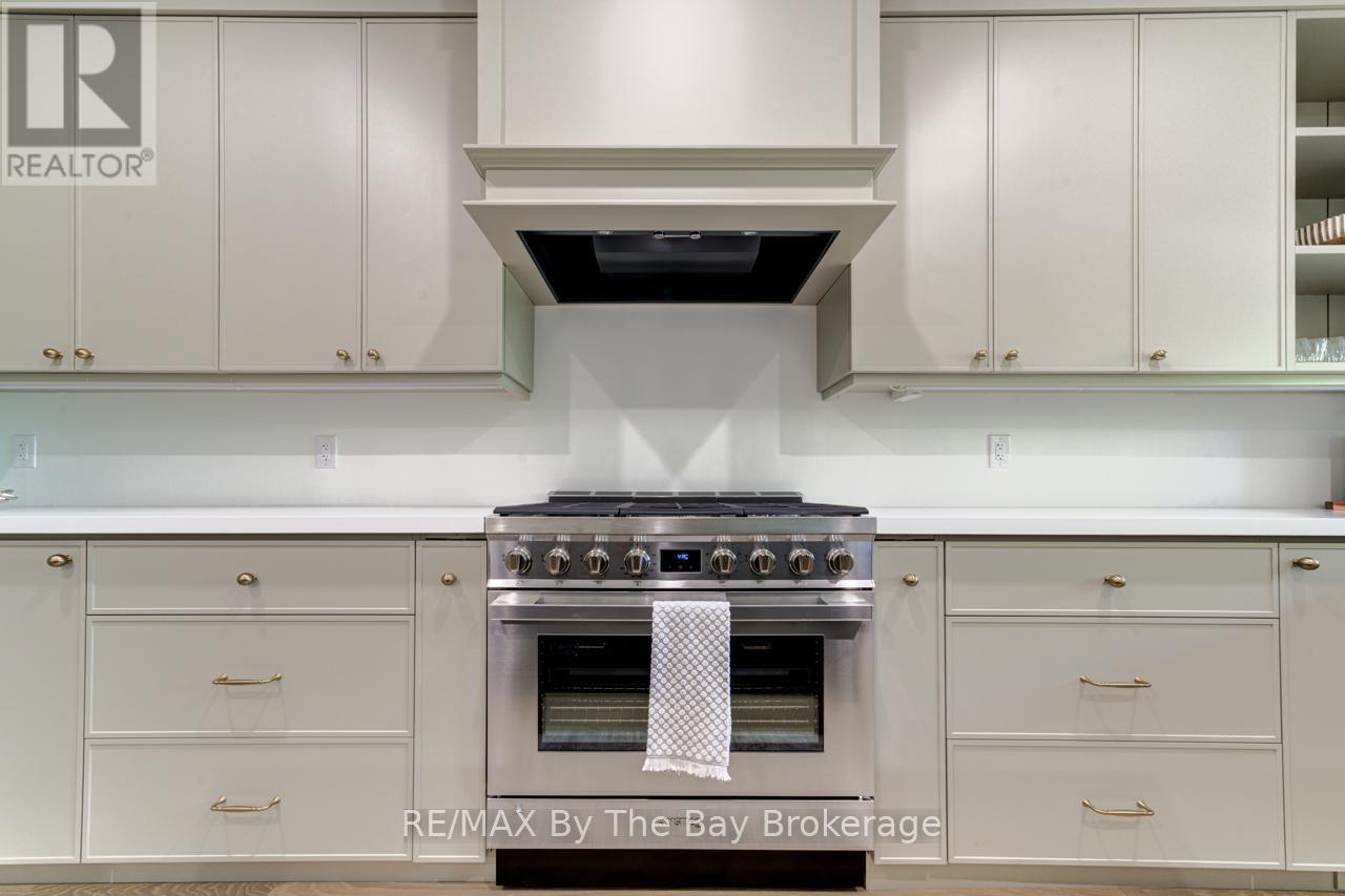 91 Summer View Avenue, Collingwood, Ontario  L9Y 3Z1 - Photo 10 - S12568192