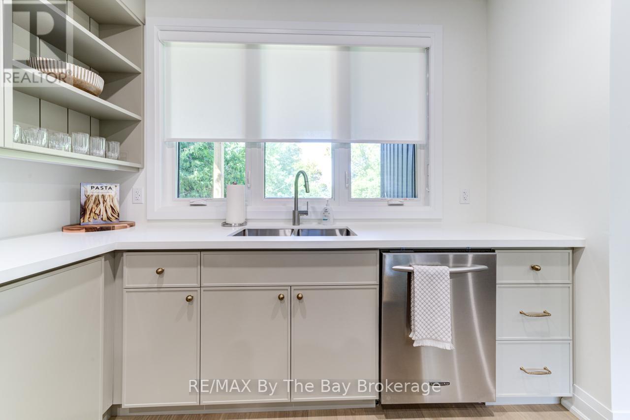 91 Summer View Avenue, Collingwood, Ontario  L9Y 3Z1 - Photo 12 - S12568192