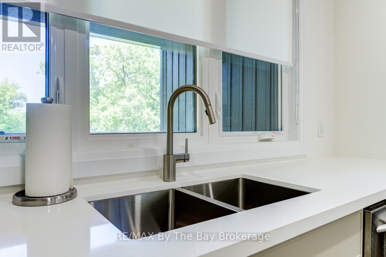 91 Summer View Avenue, Collingwood, Ontario  L9Y 3Z1 - Photo 13 - S12568192