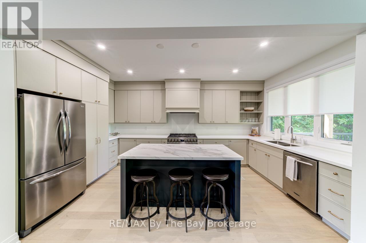 91 Summer View Avenue, Collingwood, Ontario  L9Y 3Z1 - Photo 9 - S12568192