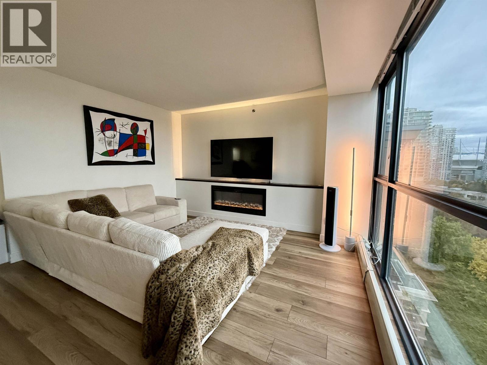 238 Alvin Narod Mews, Vancouver, British Columbia  V6B 5Z3 - Photo 4 - R3068569