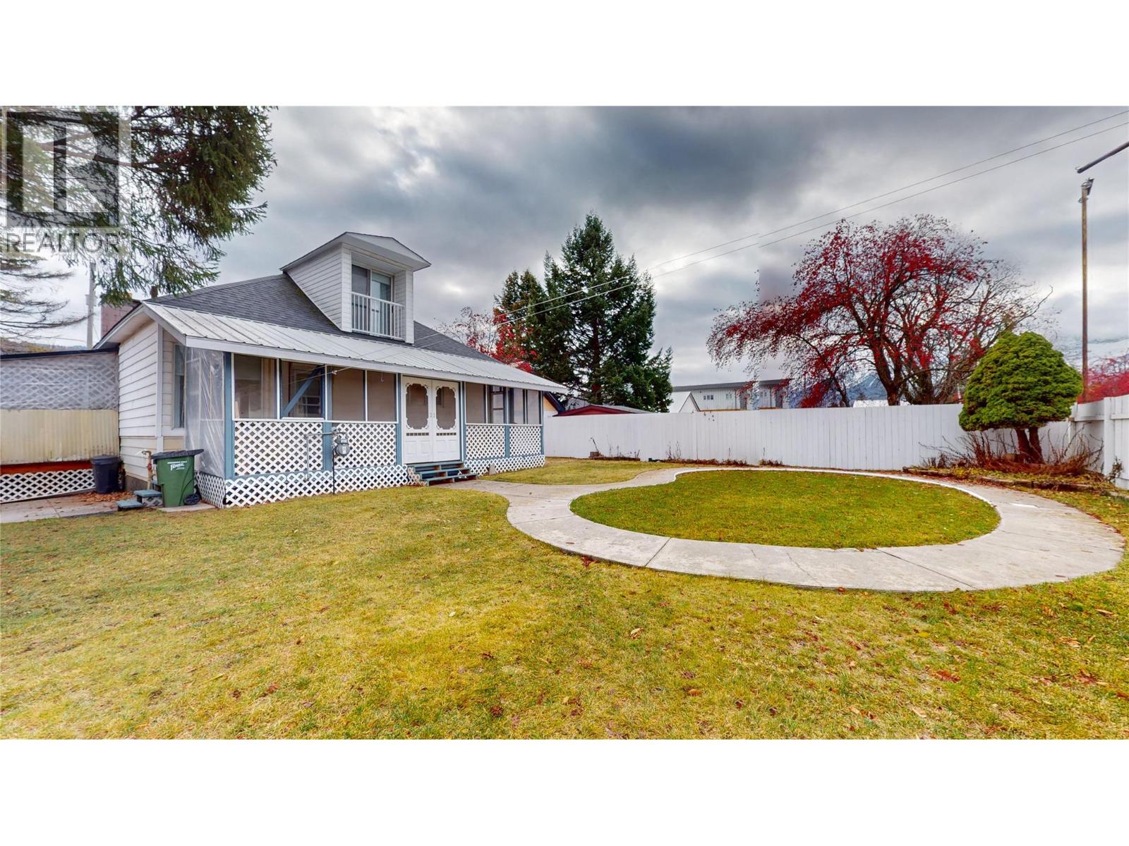 1161 4th Avenue, Fernie, British Columbia  V0B 1M0 - Photo 29 - 10369105