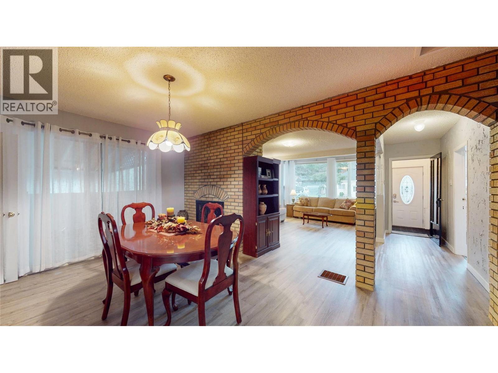 1161 4th Avenue, Fernie, British Columbia  V0B 1M0 - Photo 6 - 10369105