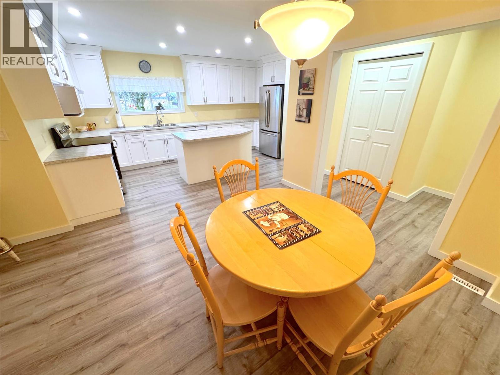 1161 4th Avenue, Fernie, British Columbia  V0B 1M0 - Photo 16 - 10369105