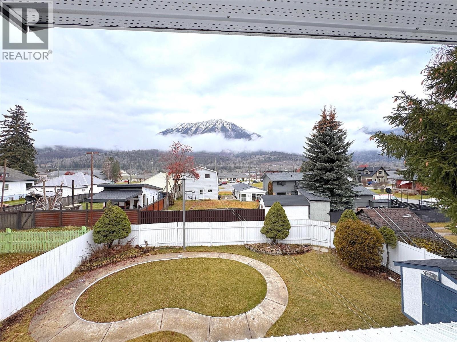 1161 4th Avenue, Fernie, British Columbia  V0B 1M0 - Photo 21 - 10369105