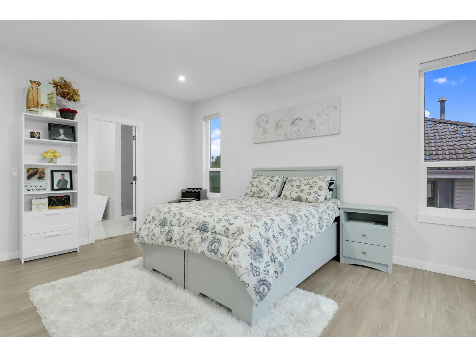 8069 124 Street, Surrey, British Columbia  V3W 0X7 - Photo 11 - R3053349