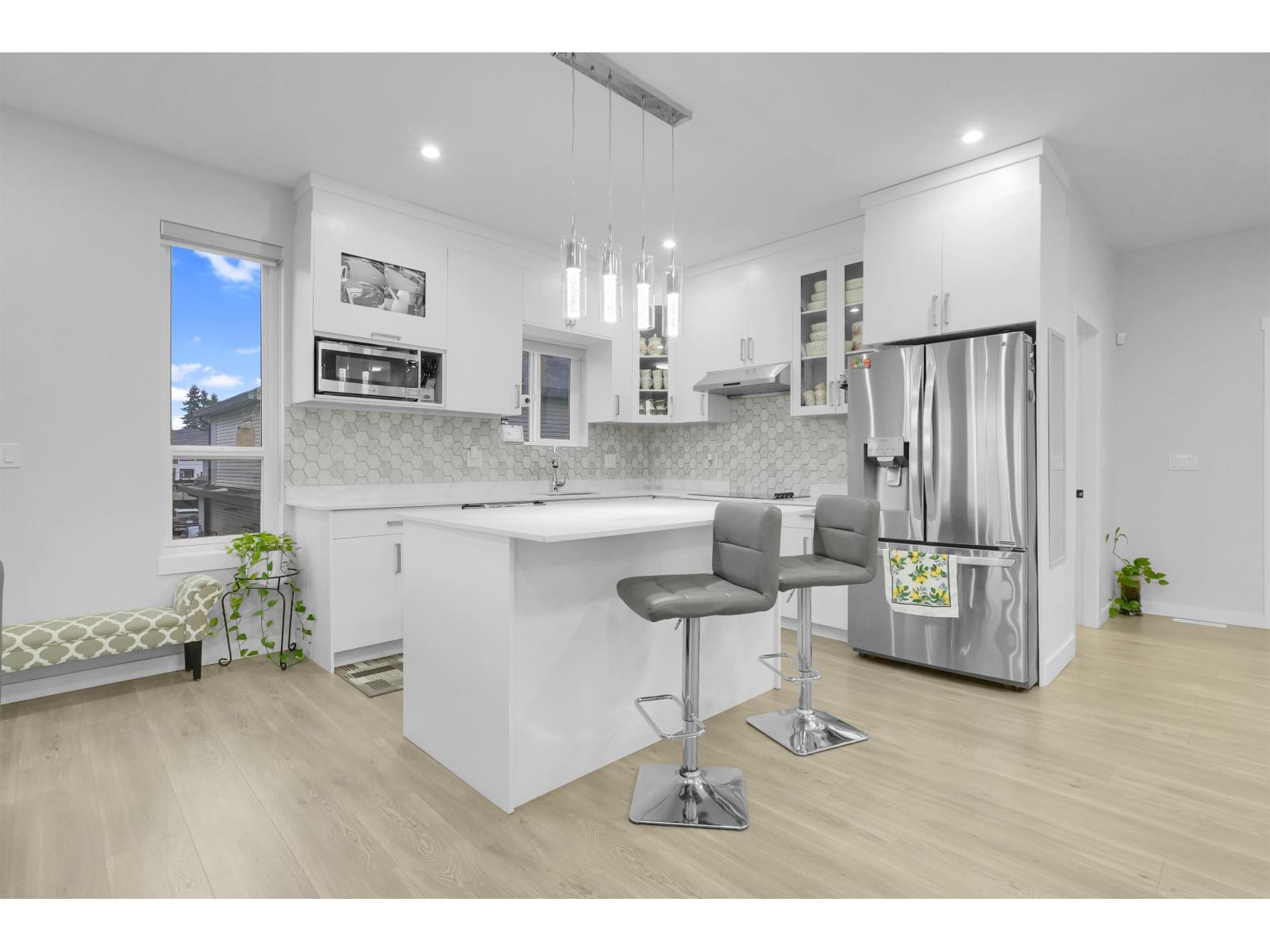 8069 124 Street, Surrey, British Columbia  V3W 0X7 - Photo 4 - R3053349