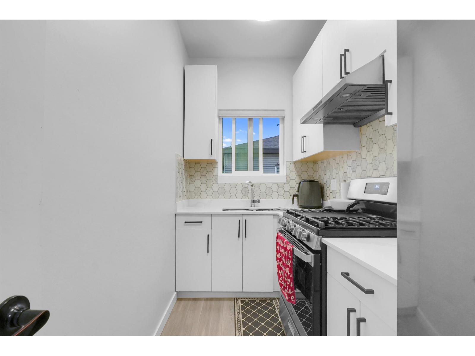 8069 124 Street, Surrey, British Columbia  V3W 0X7 - Photo 14 - R3053349