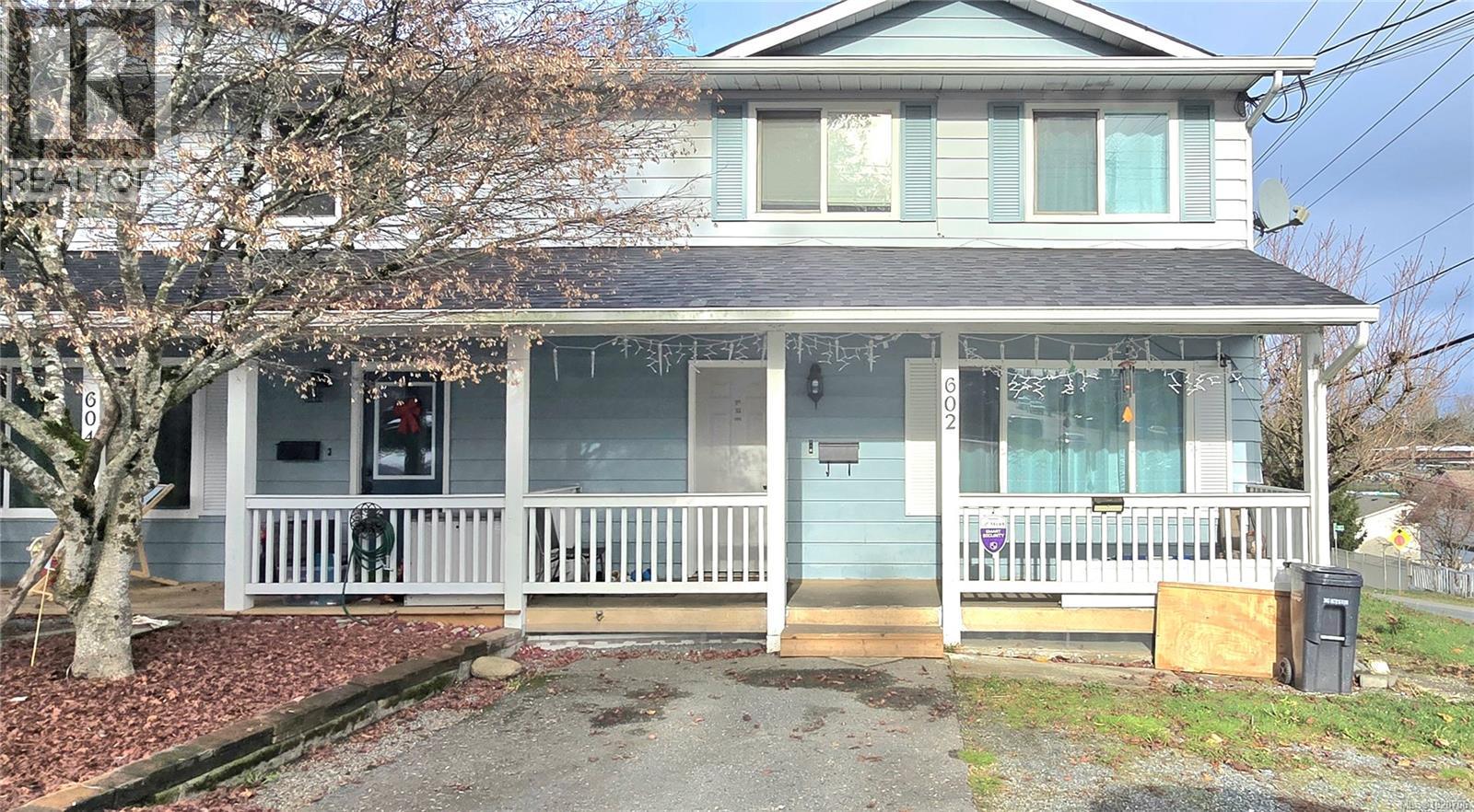 602 Nova St, Nanaimo, British Columbia V9R 5S7 - Photo 1 - 1020706