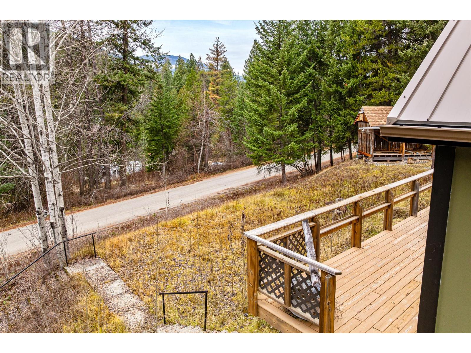 6927 Customs Road, Kingsgate, British Columbia V0B 1V1 - Photo 50 - 10369550