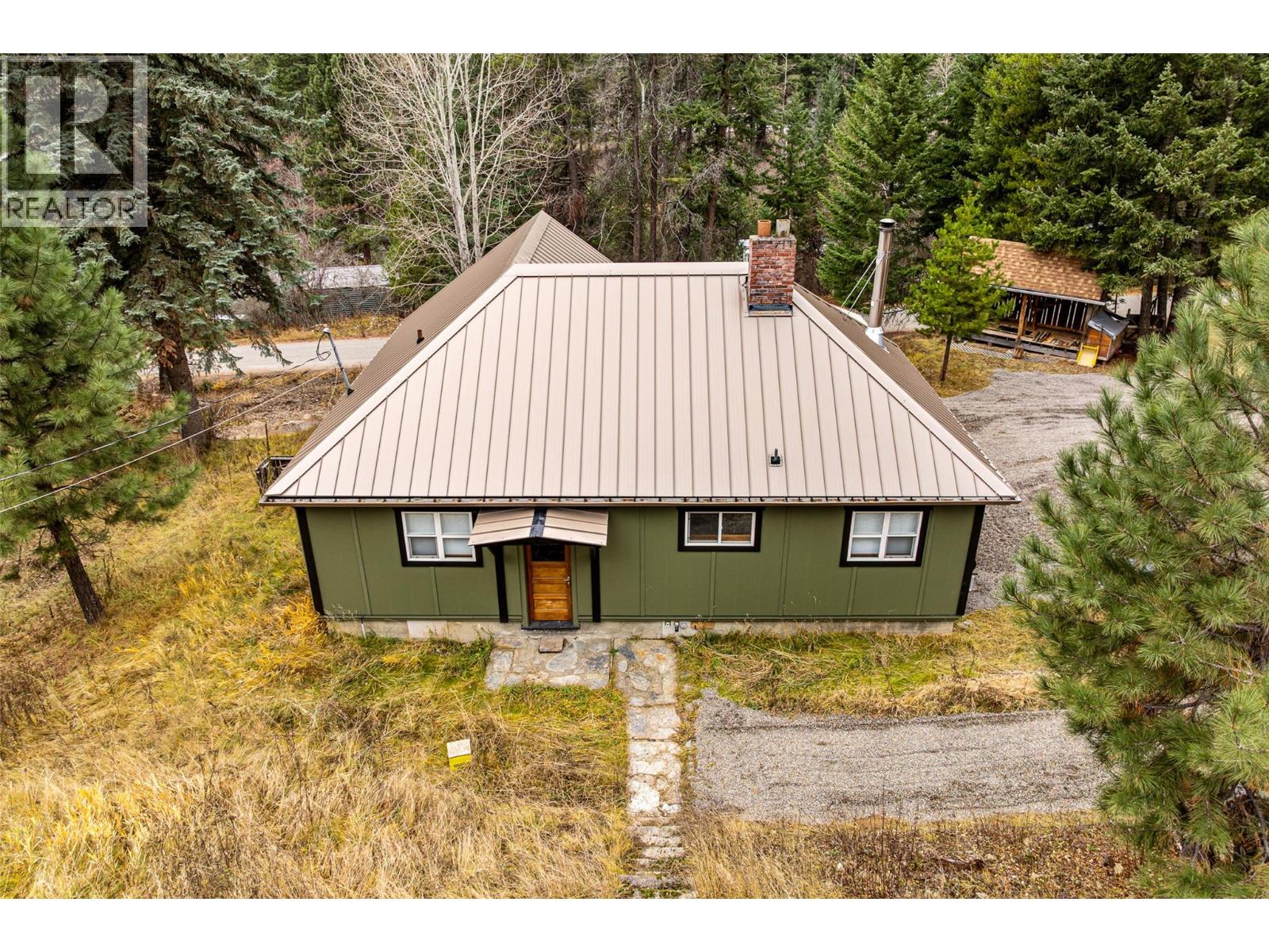 6927 Customs Road, Kingsgate, British Columbia V0B 1V1 - Photo 45 - 10369550