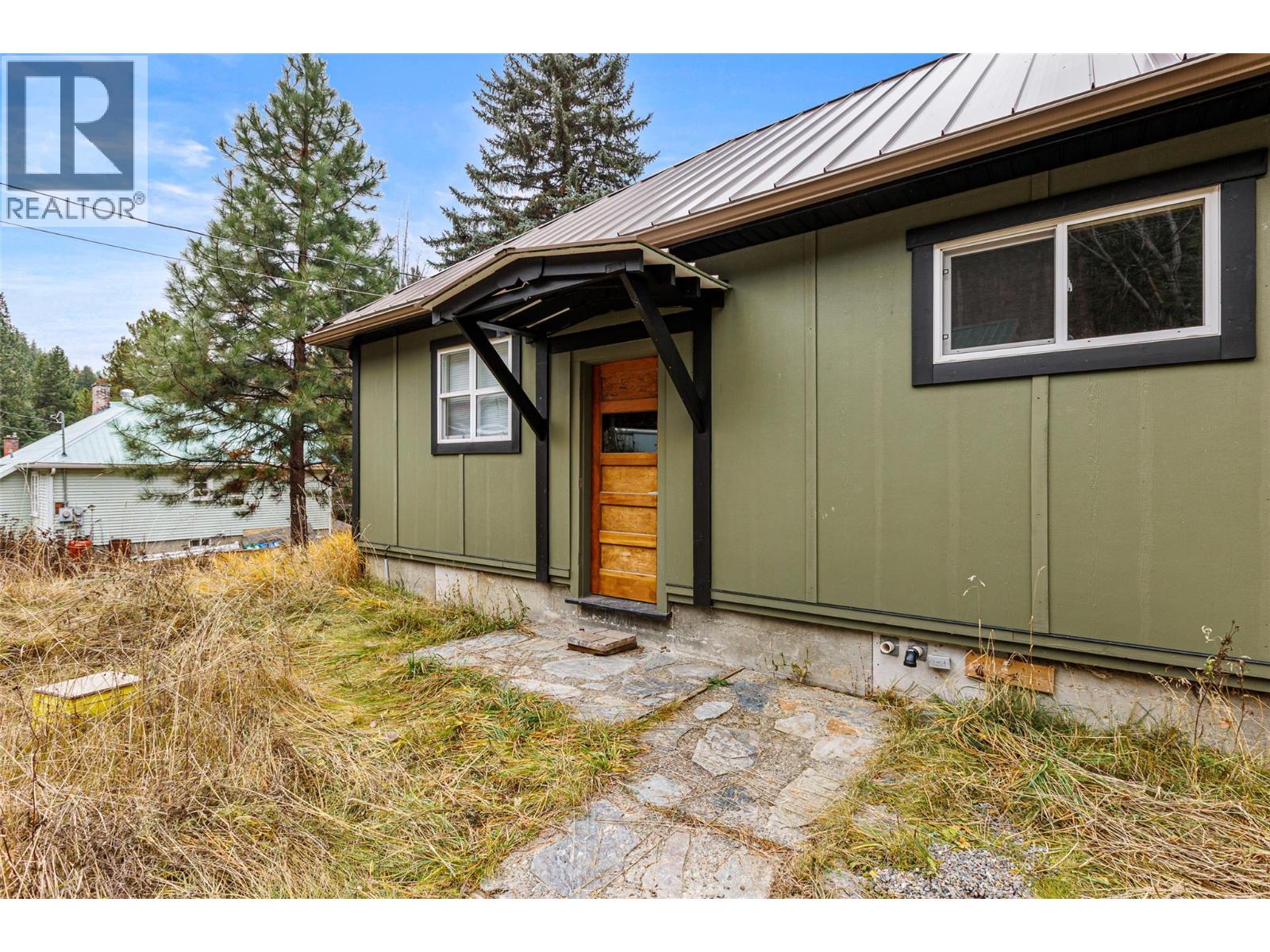 6927 Customs Road, Kingsgate, British Columbia V0B 1V1 - Photo 33 - 10369550