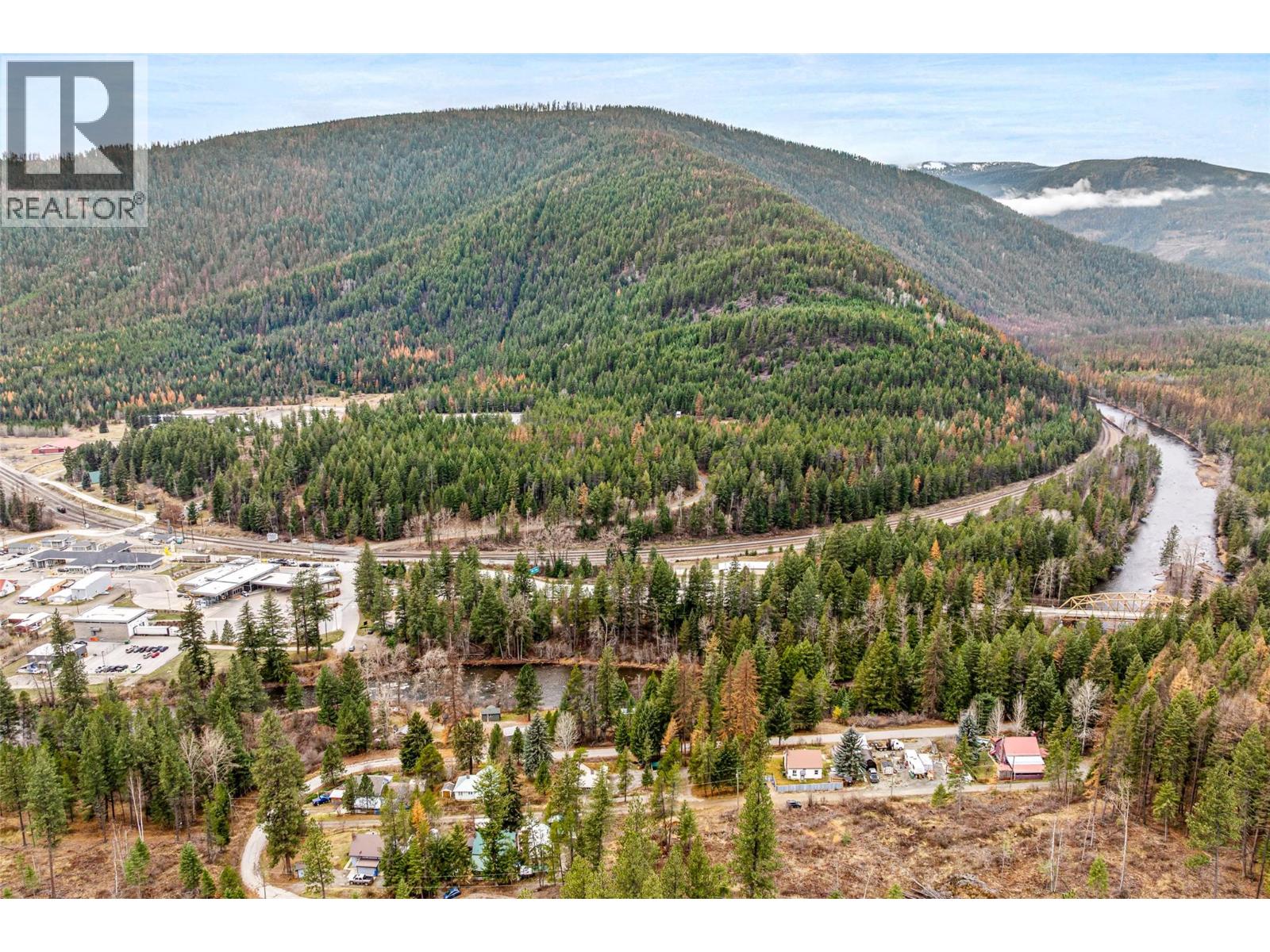 6927 Customs Road, Kingsgate, British Columbia V0B 1V1 - Photo 58 - 10369550