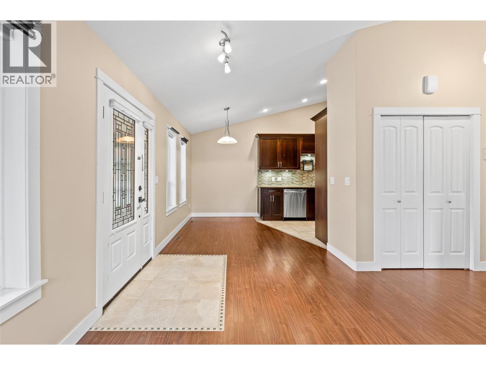 1415 Alder Street Unit# 5, Creston, British Columbia V0B 1G4 - Photo 4 - 10369580