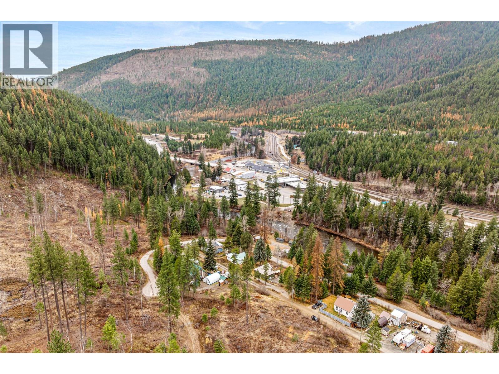 6927 Customs Road, Kingsgate, British Columbia V0B 1V1 - Photo 56 - 10369550