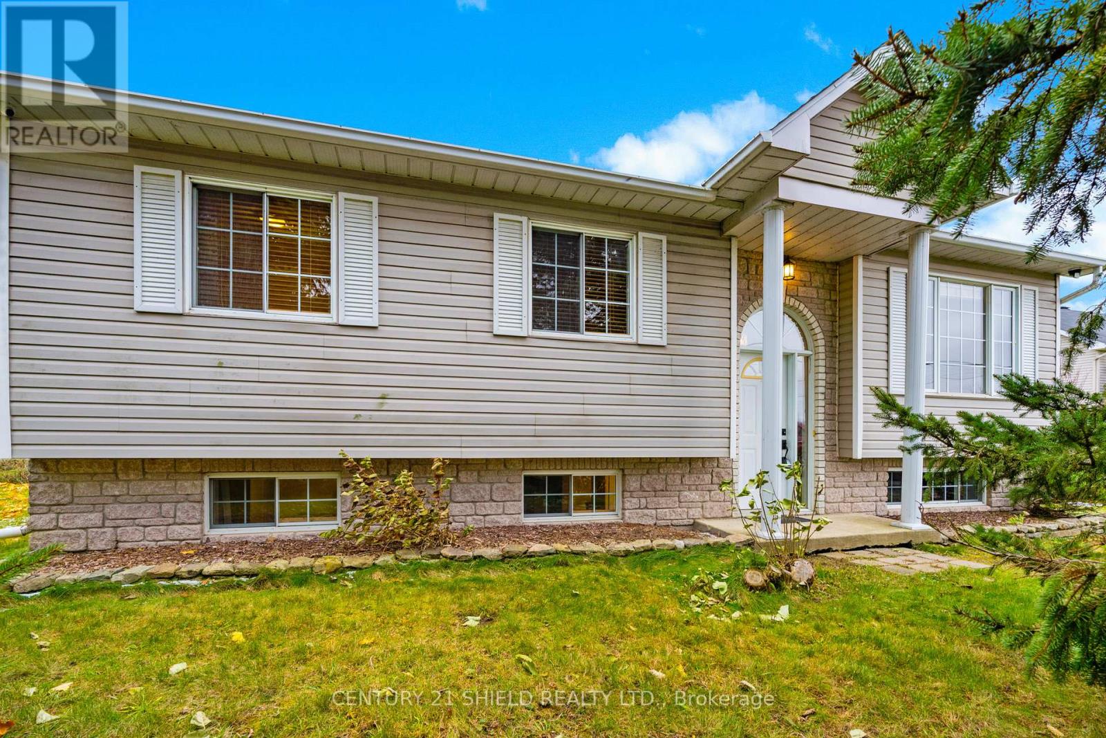 22032 Old Highway 2 Highway, South Glengarry, Ontario  K0C 1E0 - Photo 16 - X12568068