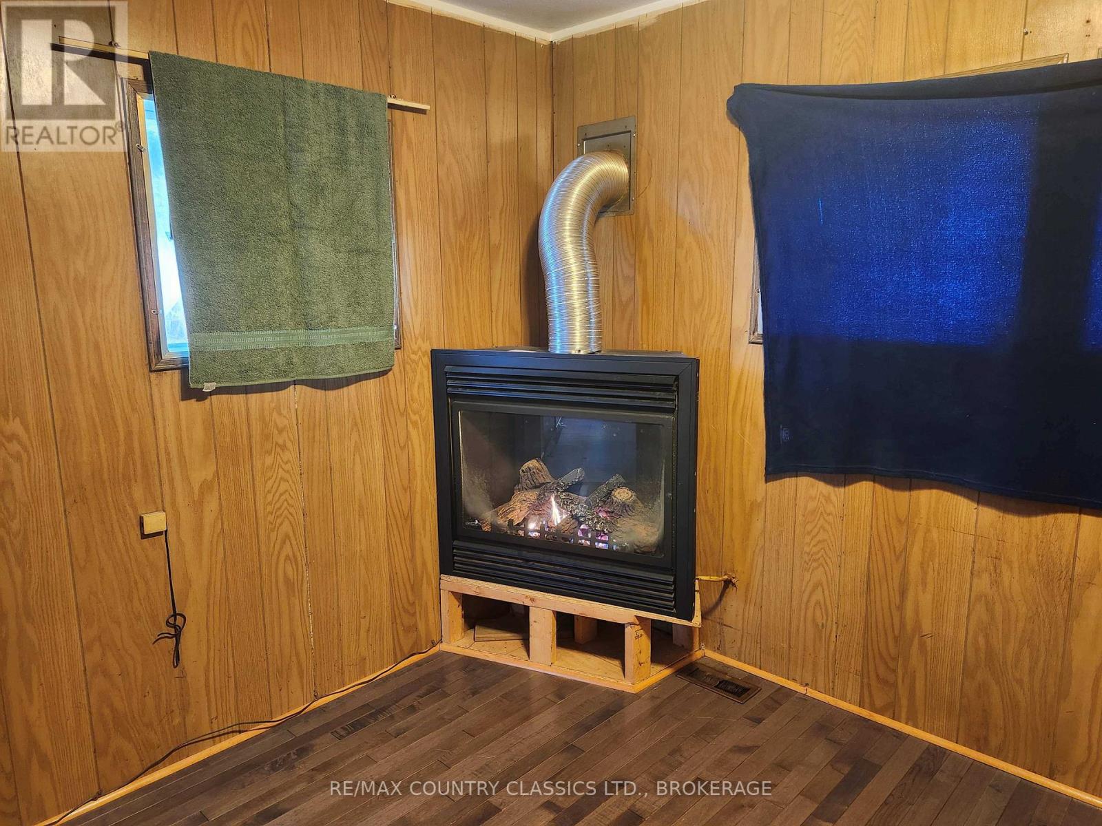 605 Slate Falls Road, Addington Highlands, Ontario  K0H 1L0 - Photo 12 - X12555846