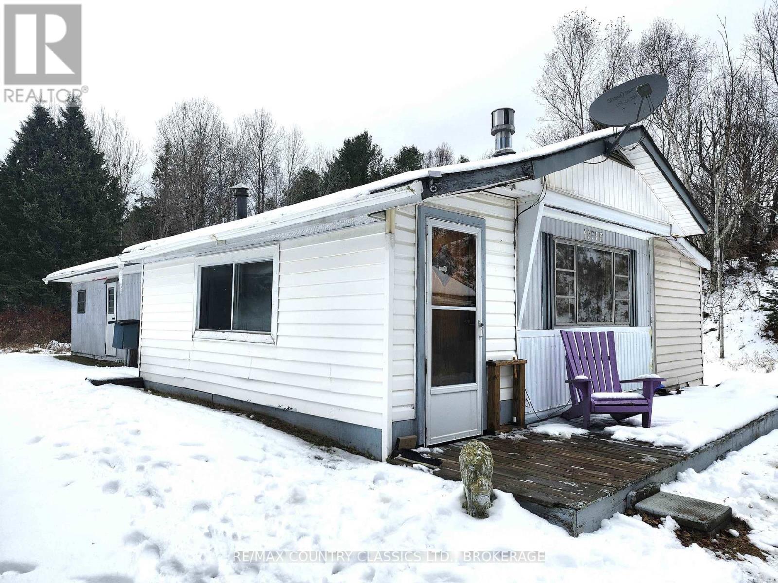 605 Slate Falls Road, Addington Highlands, Ontario  K0H 1L0 - Photo 2 - X12555846