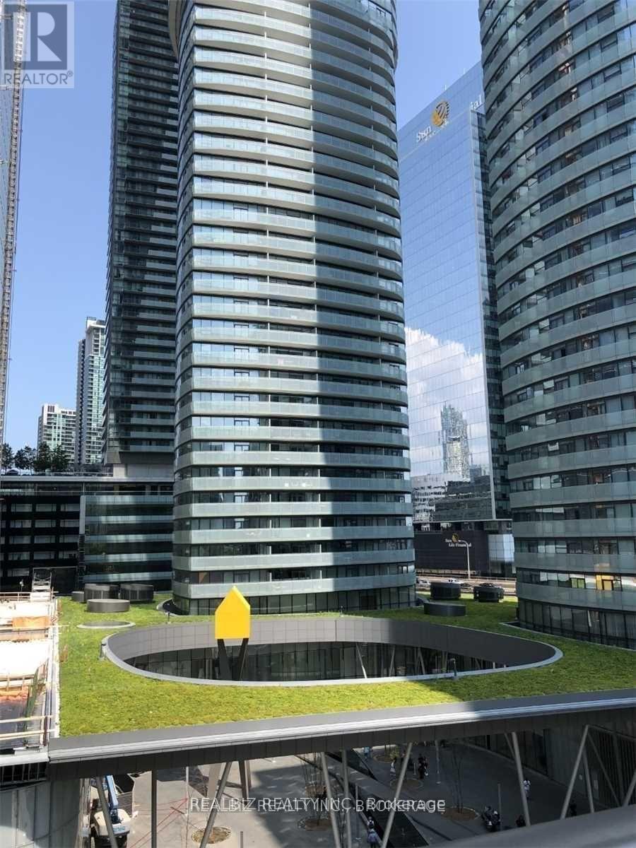 811 - 30 Grand Trunk Crescent, Toronto, Ontario  M5J 3A4 - Photo 12 - C12568144