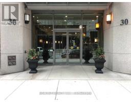 811 - 30 GRAND TRUNK CRESCENT, Toronto, Ontario