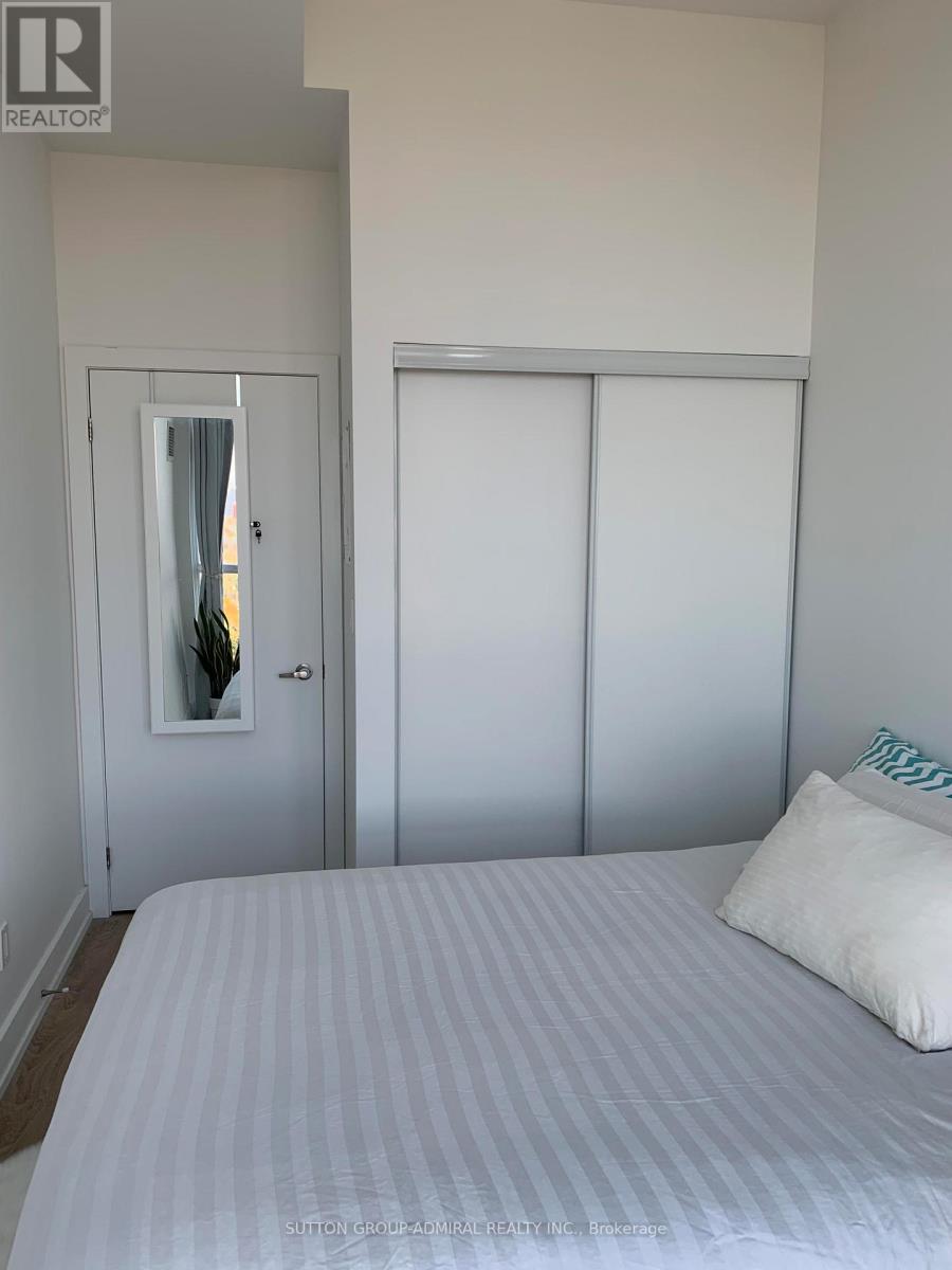 1706 - 150 Fairview Mall Drive, Toronto, Ontario  M2J 0E7 - Photo 5 - C12568146