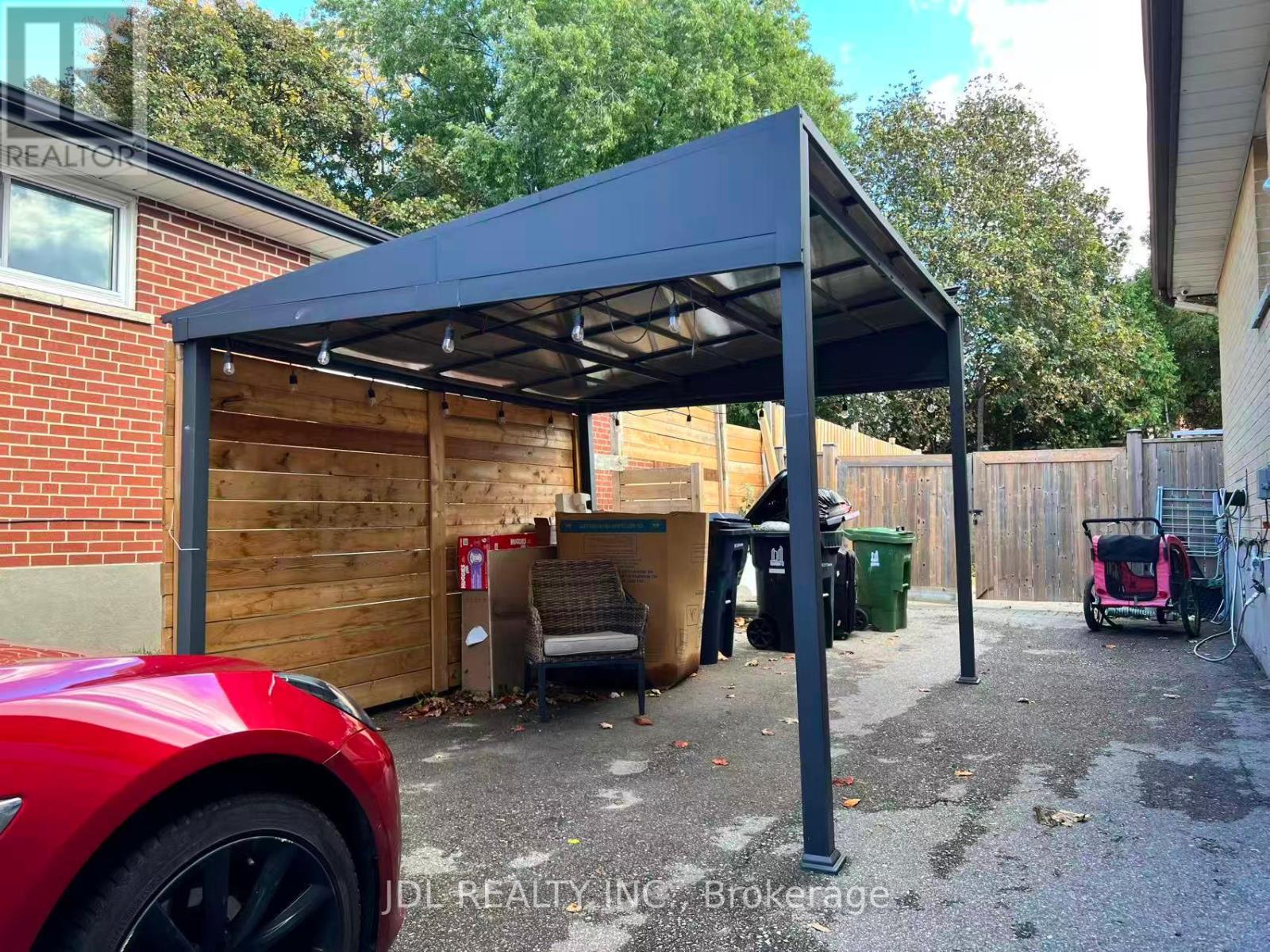 15 Summerglade (Main) Drive, Toronto, Ontario  M1S 1W8 - Photo 17 - E12568086