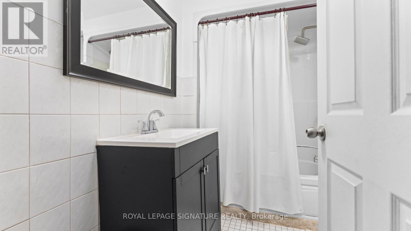 583 Foxwood Trail, Pickering, Ontario  L1V 4R3 - Photo 43 - E12568120