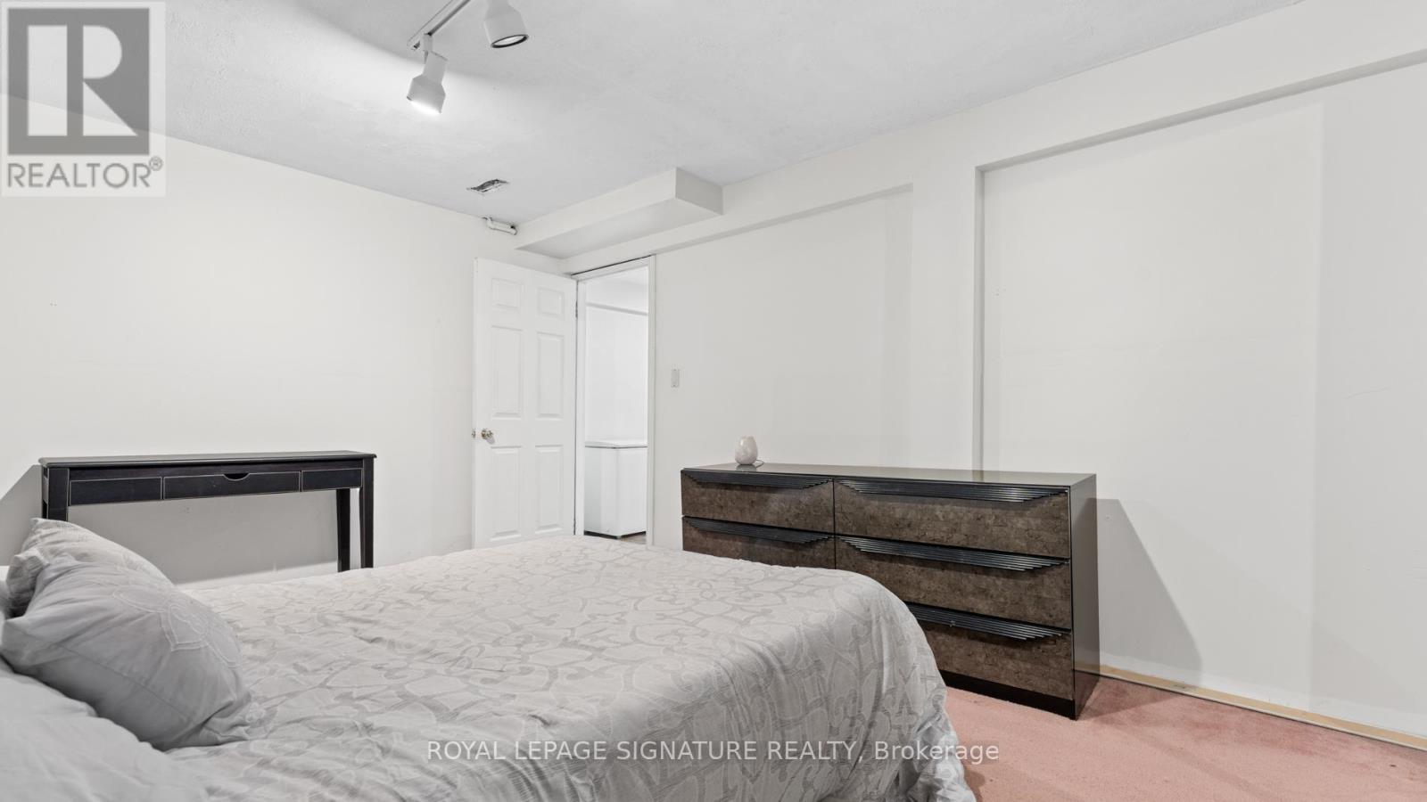 583 Foxwood Trail, Pickering, Ontario  L1V 4R3 - Photo 45 - E12568120